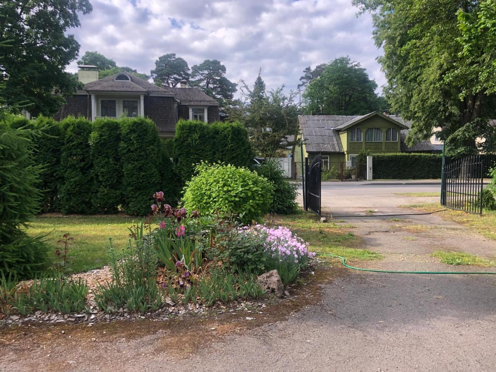 Melluzi Cottage Jūrkalne Buitenkant foto