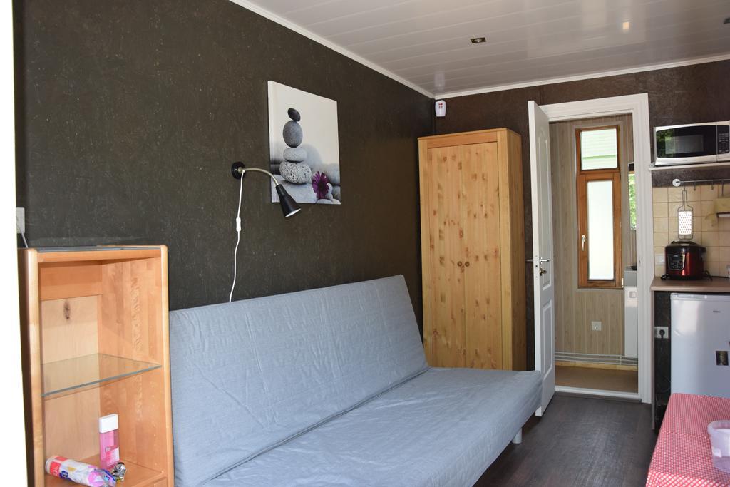 Melluzi Cottage Jūrkalne Buitenkant foto