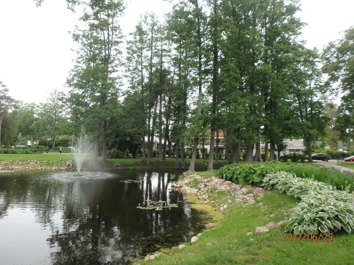Melluzi Cottage Jūrkalne Buitenkant foto